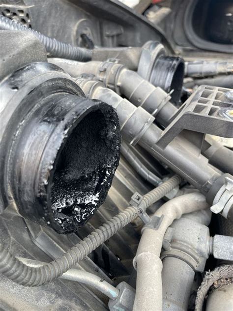 fullfatrr.com - View topic - 4.4 TDV8 - Inlet manifold cleaning