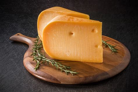 Using science to make better cheese - Earth.com