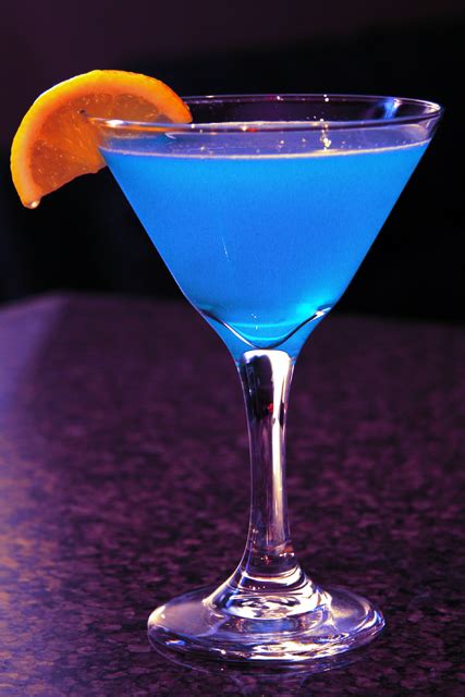 Blue On Blue Martini — Rezepte Suchen