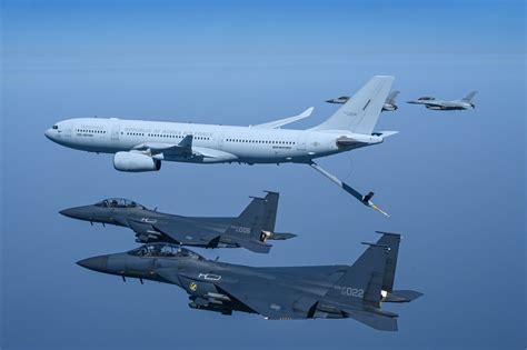 Air Force boasts aerial refueling capabilities for longer-duration ...