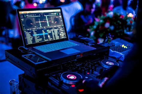 What Equipment Do I Need To DJ a Wedding?