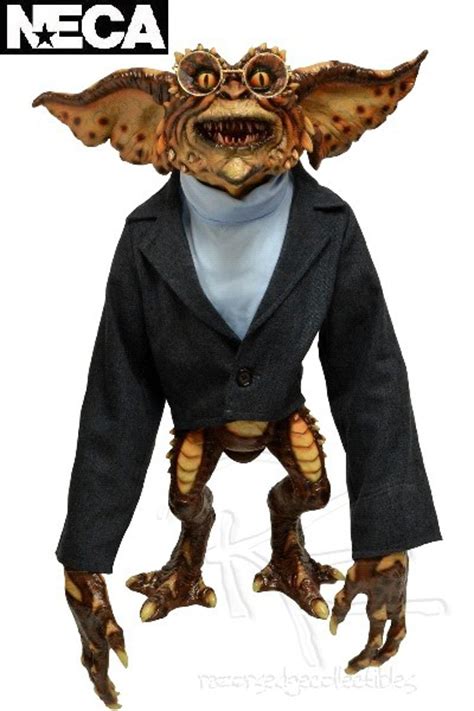 Neca Gremlins 2 Brain Lifesize Gremlin Puppet Prop Replica, Razors Edge ...