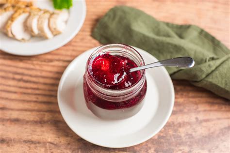 Easy Red Currant Jelly Recipe