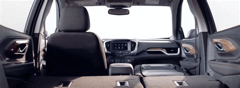 2020 GMC Interior Features & Dimensions | Seating, Cargo Space | Tech ...