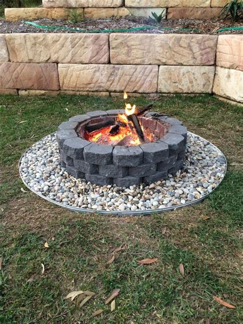 Easy Way To Start A Fire In A Fire Pit | Fire Pit Ideas