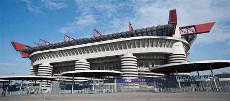 San Siro Stadium - Inter & AC Milan Guide | Football Tripper