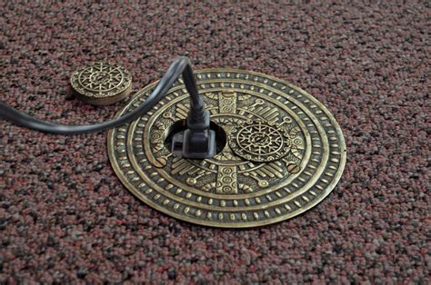 Windsor Pattern Victorian Decorative Floor Outlet Electrical Cover (ZPT ...