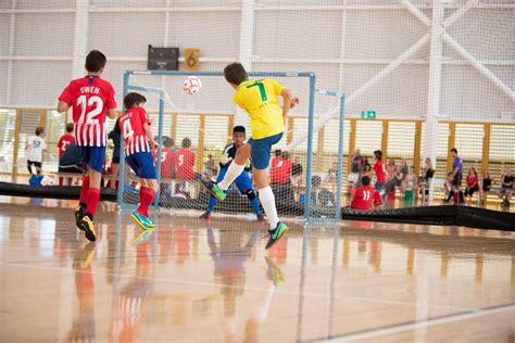 The Benefits of Futsal - Soccer De Brazil