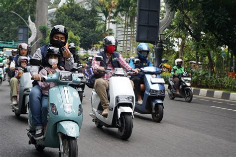 Solusi Transportasi Ramah Lingkungan di Ibukota dengan Motor Listrik ...