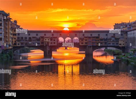 Arno and Ponte Vecchio at sunset, Florence, Italy Stock Photo - Alamy