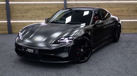 Porsche Taycan Black Wrap 004 - Reforma UK