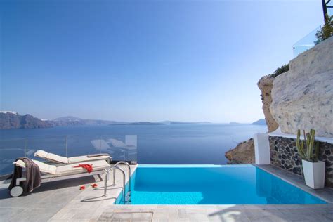 Infinity Pool Suites - Santorini Hotel | Secret Suites & Spa