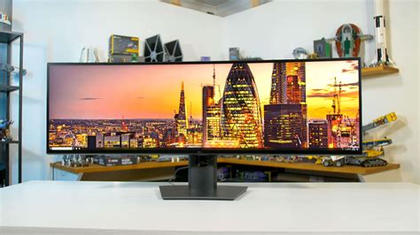 Dell UltraSharp U4919DW 49" Monitor Review Photo Gallery - TechSpot