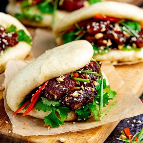 Steps to Prepare Chinese Pork Belly Sandwich