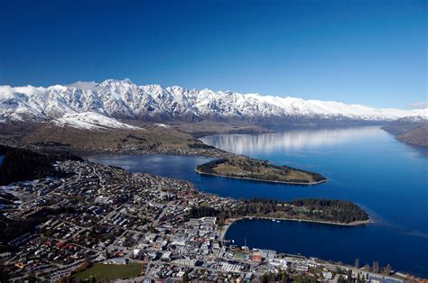 Take a Ski trip to Queenstown, New Zealand – Places To Go For Luxury ...