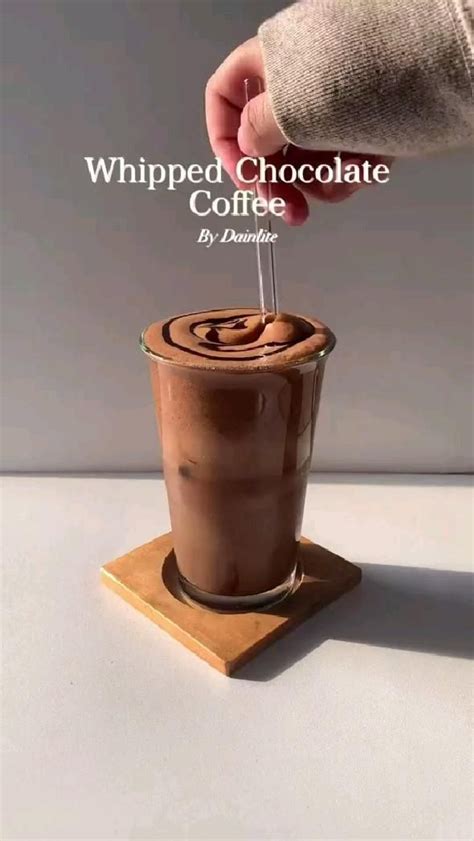 Great Whipped chocolate coffee | Easy coffee recipes, Coffee drink ...