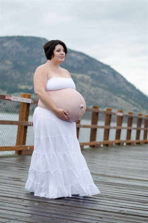 Pin on Plus Size Maternity Photo Shoot Inspiration