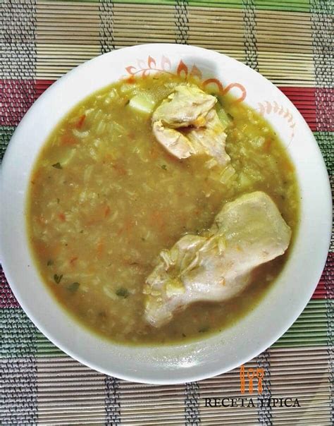 Cómo hacer Sopa de Arroz con Pollo