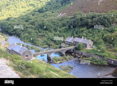 Elan valley aqueduct hi-res stock photography and images - Alamy