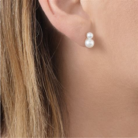 9ct Yellow Gold Graduated Pearl Stud Earrings - London Road Jewellery