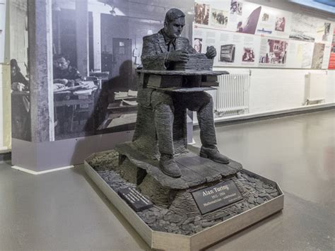 Statue of Alan Turing, Bletchley Park,... © Christine Matthews cc-by-sa ...