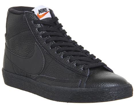 Nike, Blazer Mid, Black Black | All black nikes, Black nikes, Nike blazer