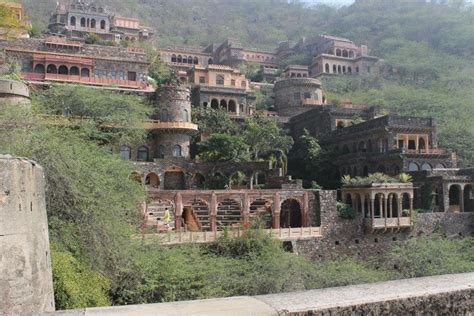 Neemrana Fort, Rajasthan Incredible India, Fort, The Incredibles, Royal ...