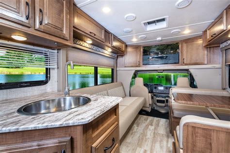 The best small Class C motorhomes available now | Class c motorhomes ...