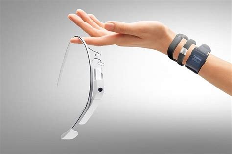 Top 10 Wearable Gadgets: Game Changers for Fashion Industry