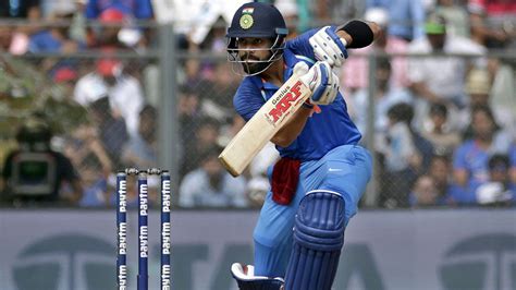 Virat Kohli Batting Wallpapers - Wallpaper Cave