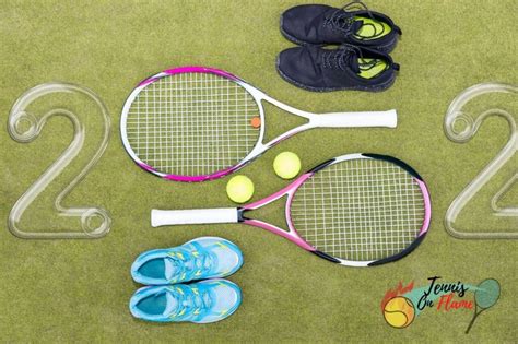 The advantage & disadvantages of having two tennis rackets