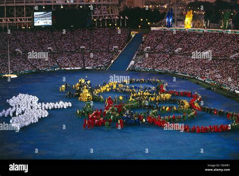 Atlanta 1996 olympic opening ceremony hi-res stock photography and ...