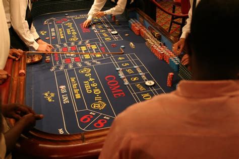 Craps Strategy – How to Win at Craps More Often