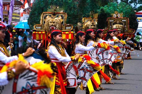 Reog Ponorogo Indonesian Culture and Tradition | Travel Guide Ideas