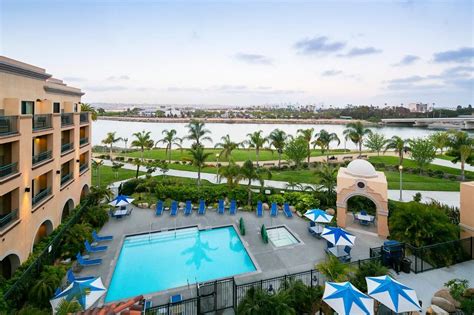 7 Awesome Hotels Near San Diego Airport & City Center