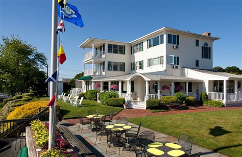 Inn at Harbor Hill Marina | Niantic, CT | Select Registry | Niantic ...