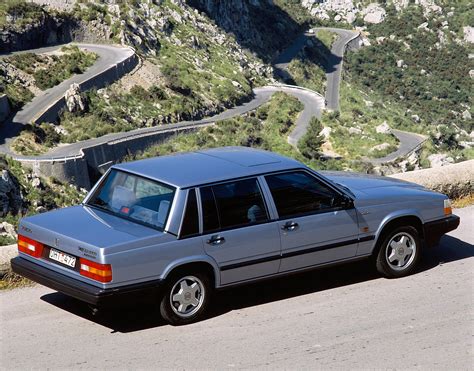 Volvo 740 (1984) - picture 24 of 24