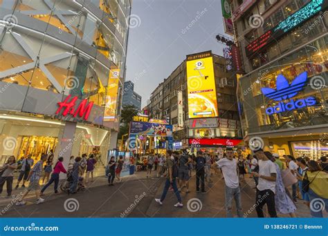 Many Tourists Walking at Ximending Shopping District in Taipei, Taiwan ...