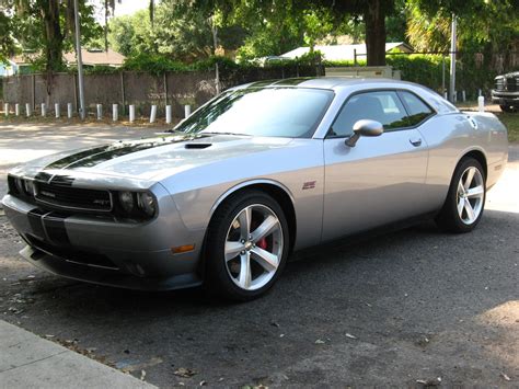 Stock 2011 Dodge Challenger SRT8 392 1/4 mile Drag Racing timeslip ...