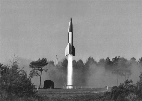 Rocket science: What makes a rocket fly? – V2 Rocket History