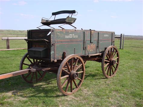 Wish we had one...(I know where one is for sale...hmmmmm) | Old wagons ...