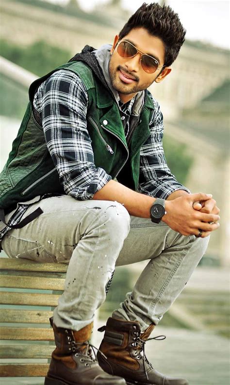 Telugu Hero Allu Arjun Photos Full HD Wallpapers