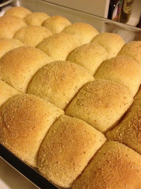 Pin by Rochelle on Food | Pandesal, Pandesal recipe, Filipino recipes