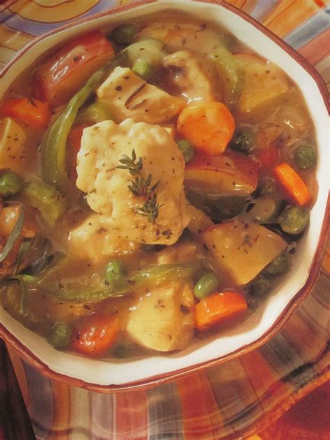 GRANDMA'S SLOW COOKER RECIPES: CHICKEN STEW WITH DUMPLINGS