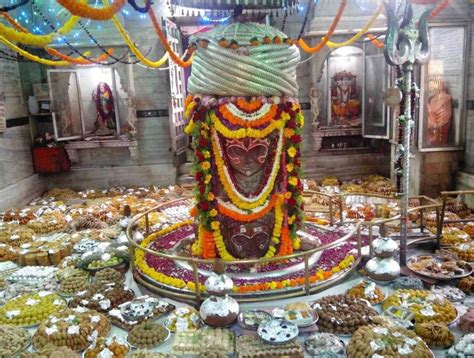 Shravan & the Sacred Energy of Pashupatinath Temple | by Shashi Dubey ...