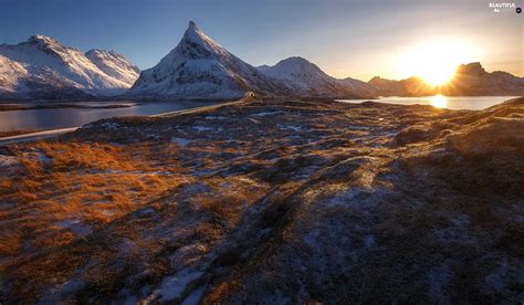 Norway, Sunrise, Mountains, Lofoten - Beautiful views wallpapers: 2087x1217