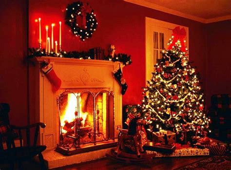 21 Amazing Christmas Fireplace Decor Ideas