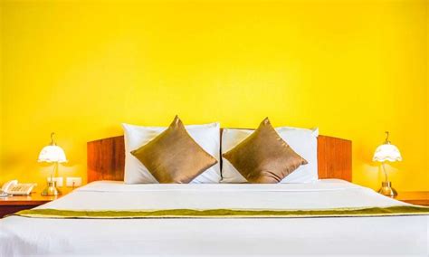 Light Yellow Bedroom Ideas