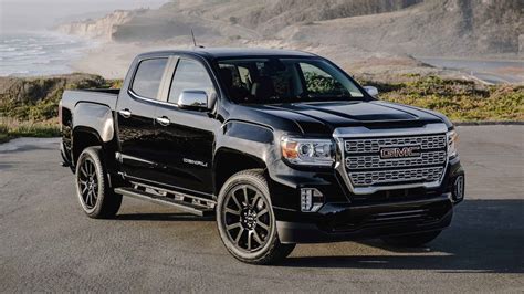 Model Overview | 2022 GMC Canyon Denali | Small Luxury Truck