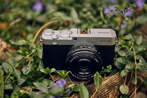 Tiny Camera Meets Big Potential: Fujifilm XE4 Review